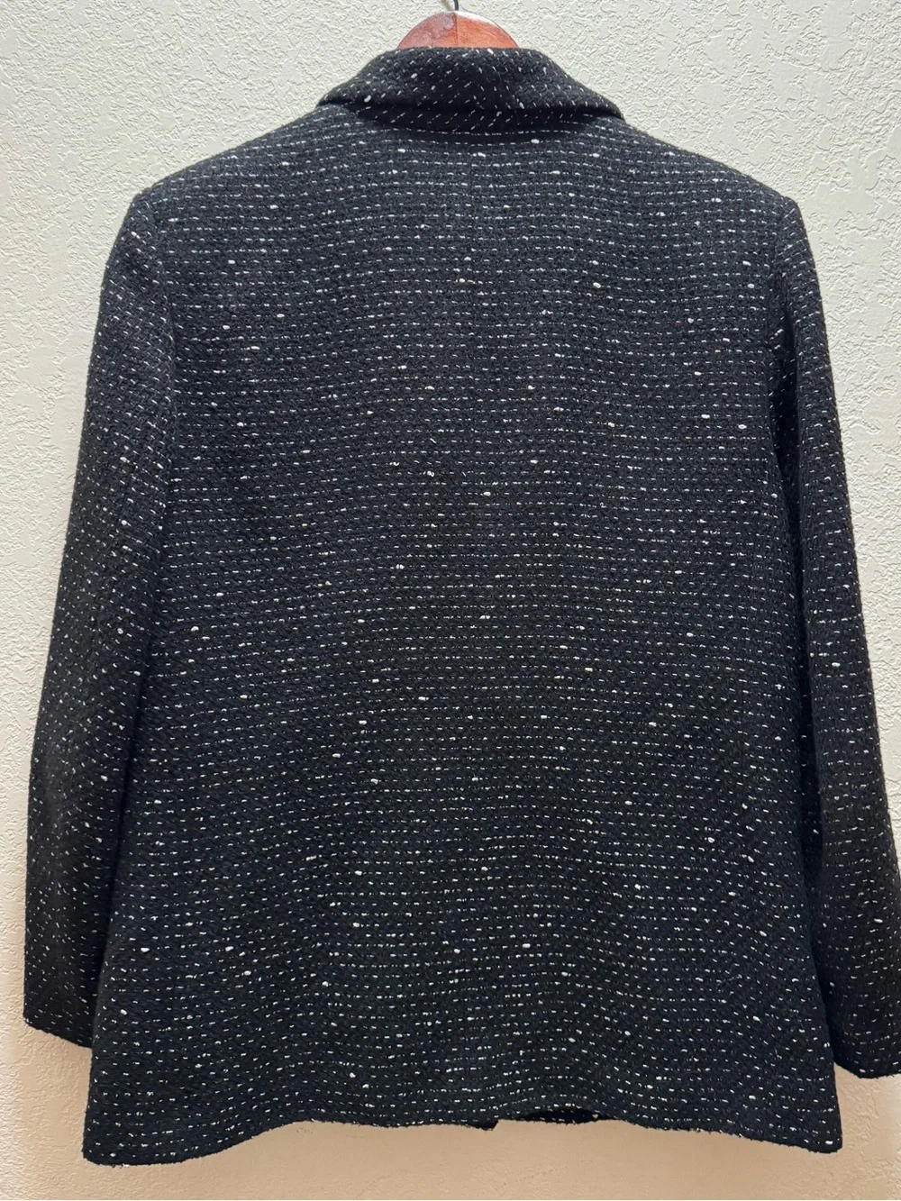 CHANEL Uniform Tweed CC Button Jacket Size 42